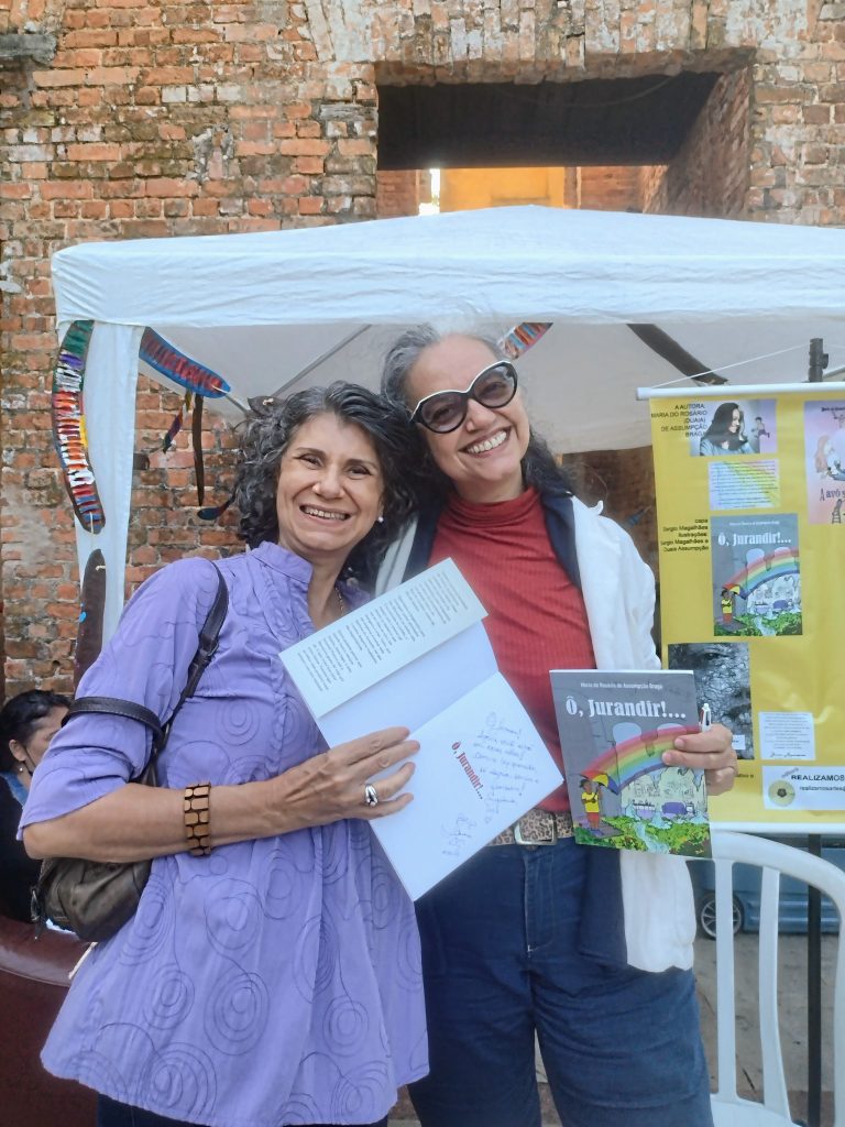 FLIST 2022, no Parque das Ruínas, Ivete Farah e Duaia Assumpção, na sessão de autógrafos com o livro "Ô, Jurandir!..."